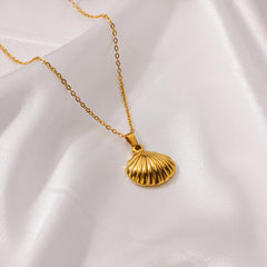 Layered Heart Pendant Necklace in Gold Stainless Steel